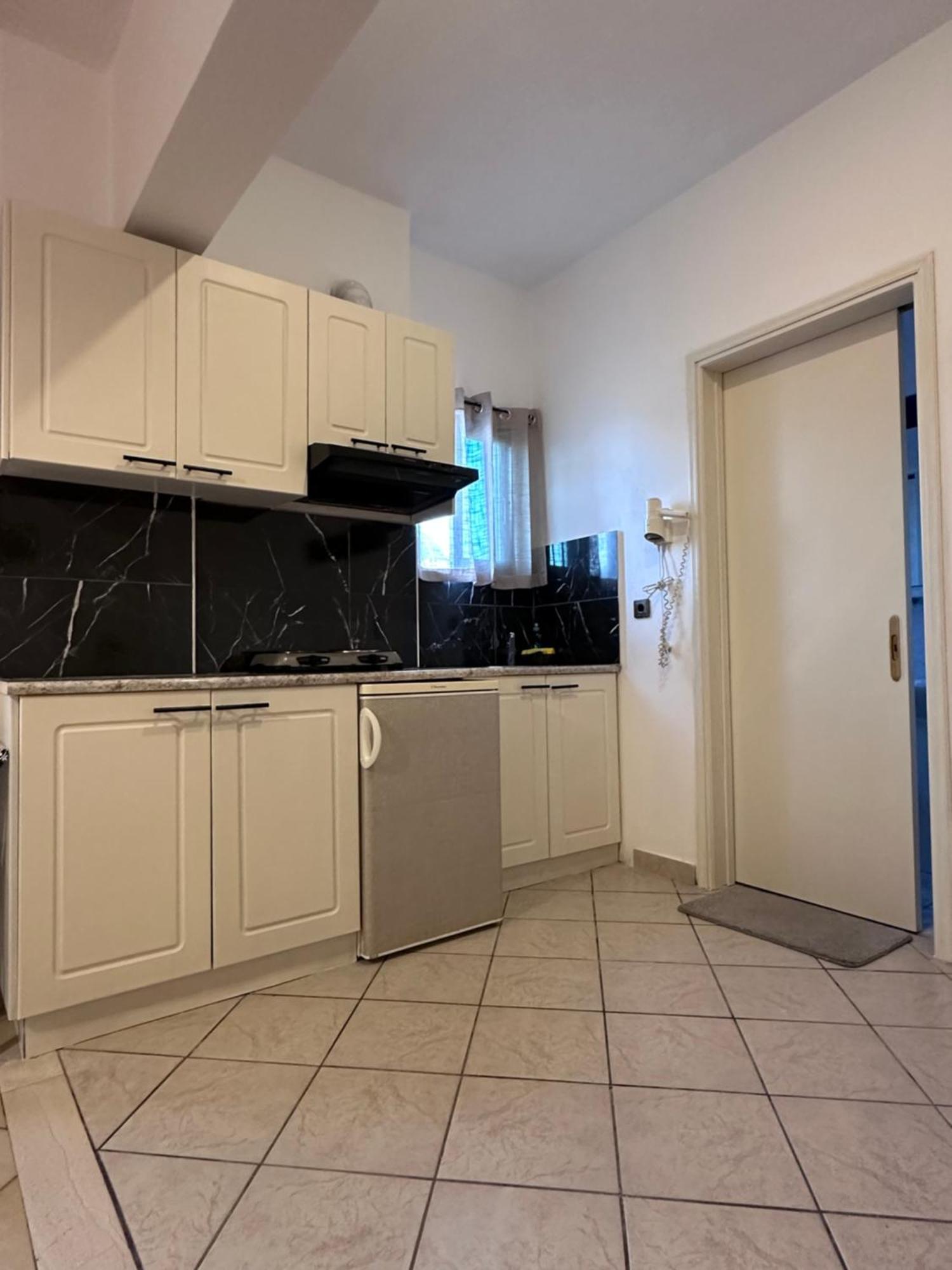 Studios Souropanis Камена Вурла Екстериор снимка